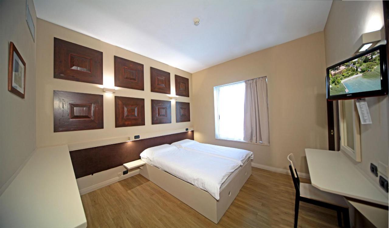 Hotel La Pauel Sirmione Dış mekan fotoğraf