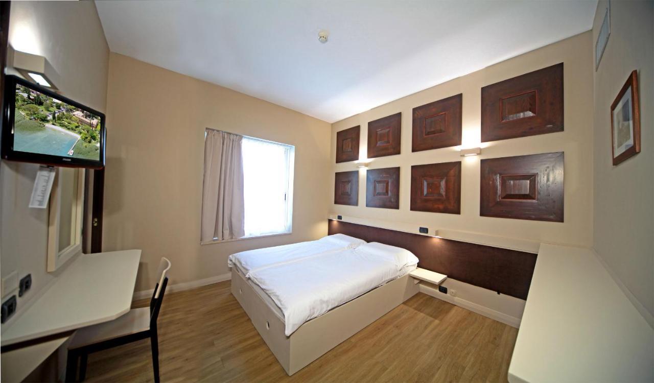 Hotel La Pauel Sirmione Dış mekan fotoğraf