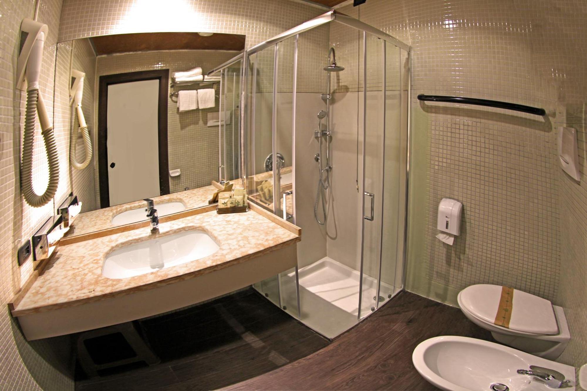 Hotel La Pauel Sirmione Dış mekan fotoğraf